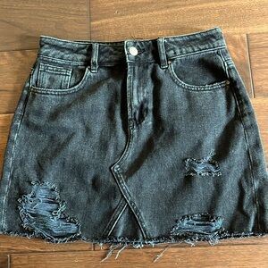 PacSun black ripped denim skirt Size 25
